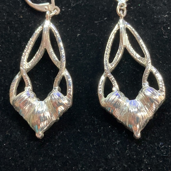 SILVER TONE AND FACETED GEMSTONE ENTWINED SHIMMER EARRINGS - Picture 7 of 7